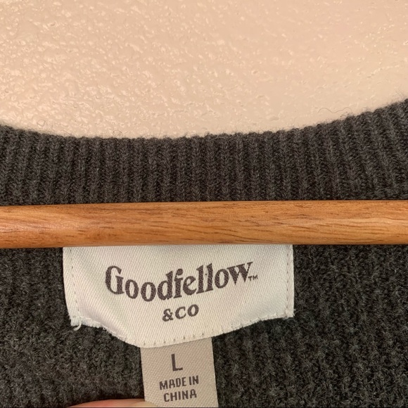 Goodfellow & Co Charcoal Gray V-Neck Knit Sweater Size Large - Picture 4 of 5